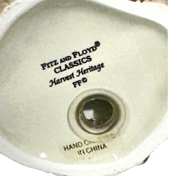 Fitz and Floyd Harvest Heritage Pilgrims Salt/Pepper Shaker Set-in Box-Excellent - Picture 6 of 11